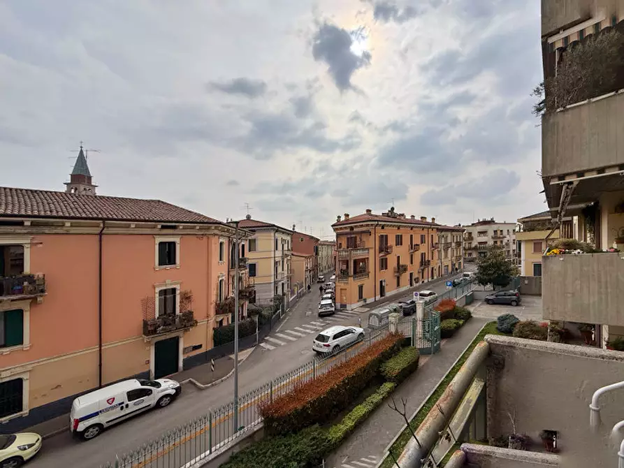 Immagine 12 di Appartamento in vendita  in Via Cesare Betteloni 19 a Verona
