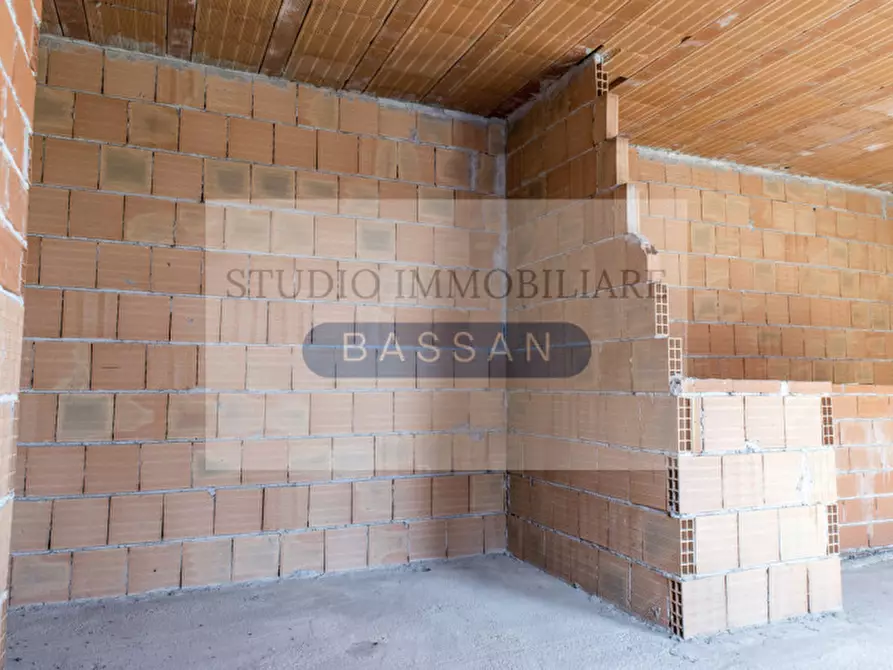 Immagine 5 di Rustico / casale in vendita  in Via San Giorgio 6 a Casorate Sempione