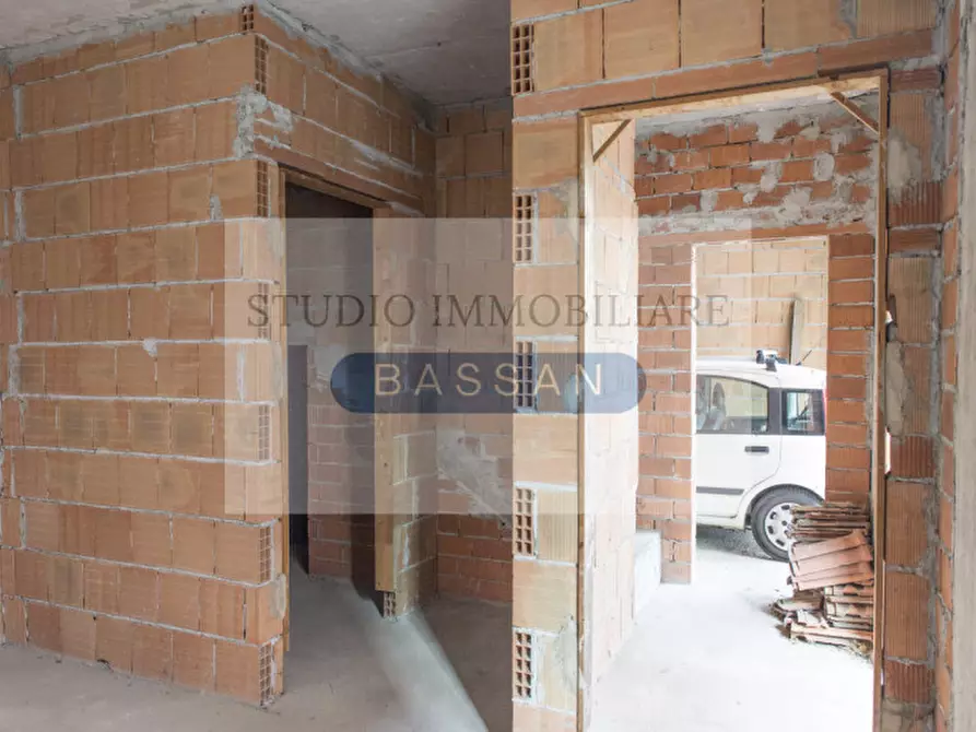 Immagine 8 di Rustico / casale in vendita  in Via San Giorgio 6 a Casorate Sempione