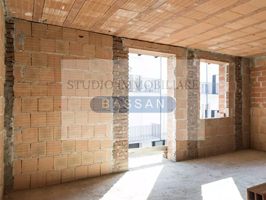 Immagine 10 di Rustico / casale in vendita  in Via San Giorgio 6 a Casorate Sempione