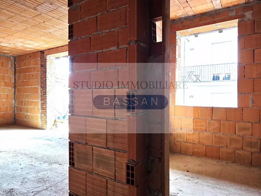 Immagine 15 di Rustico / casale in vendita  in Via San Giorgio 6 a Casorate Sempione