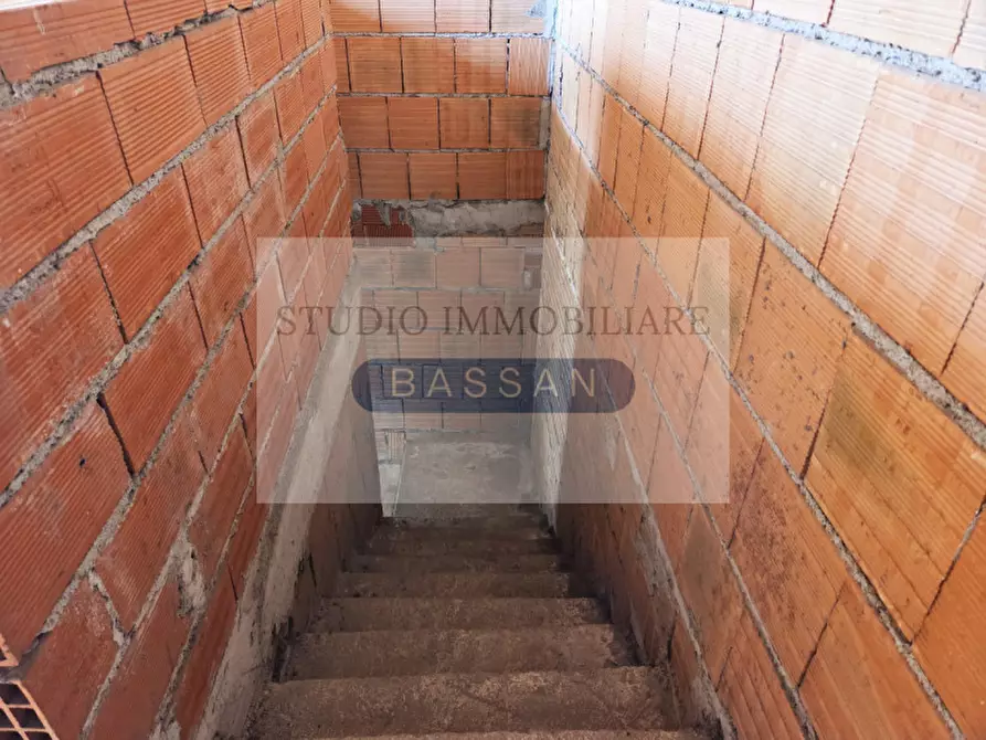 Immagine 16 di Rustico / casale in vendita  in Via San Giorgio 6 a Casorate Sempione