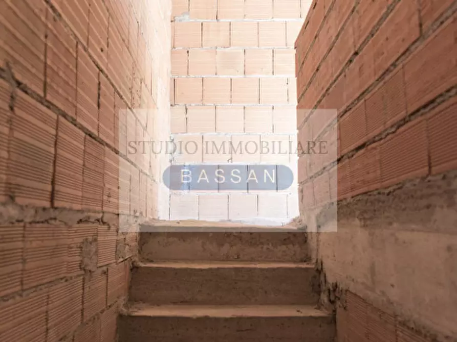 Immagine 20 di Rustico / casale in vendita  in Via San Giorgio 6 a Casorate Sempione