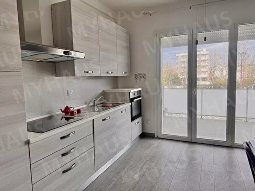 Immagine 6 di Appartamento in vendita  in VIA EUCLIDE, 37 a Cesenatico