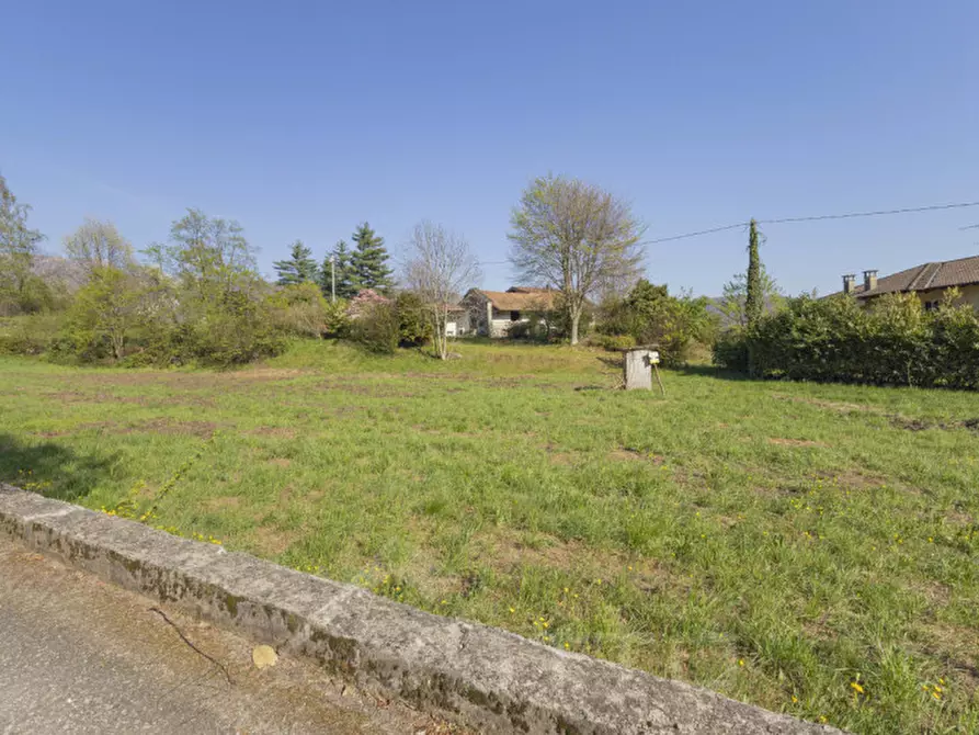 Immagine 3 di Terreno in vendita  in Regione Valleggia a Nonio