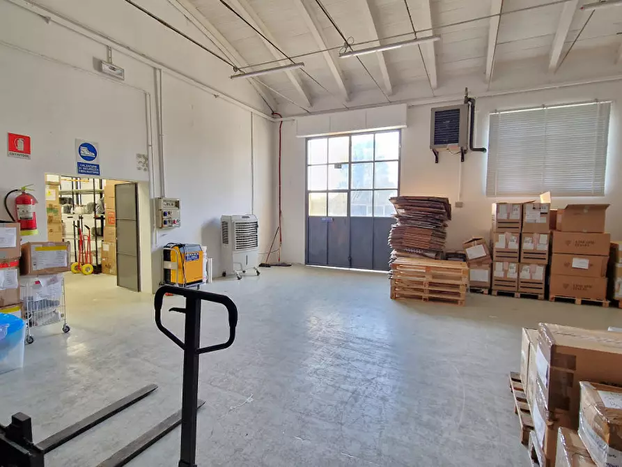 Immagine 5 di Magazzino in affitto  in Via Mavora, 13 a Sant'agata Bolognese