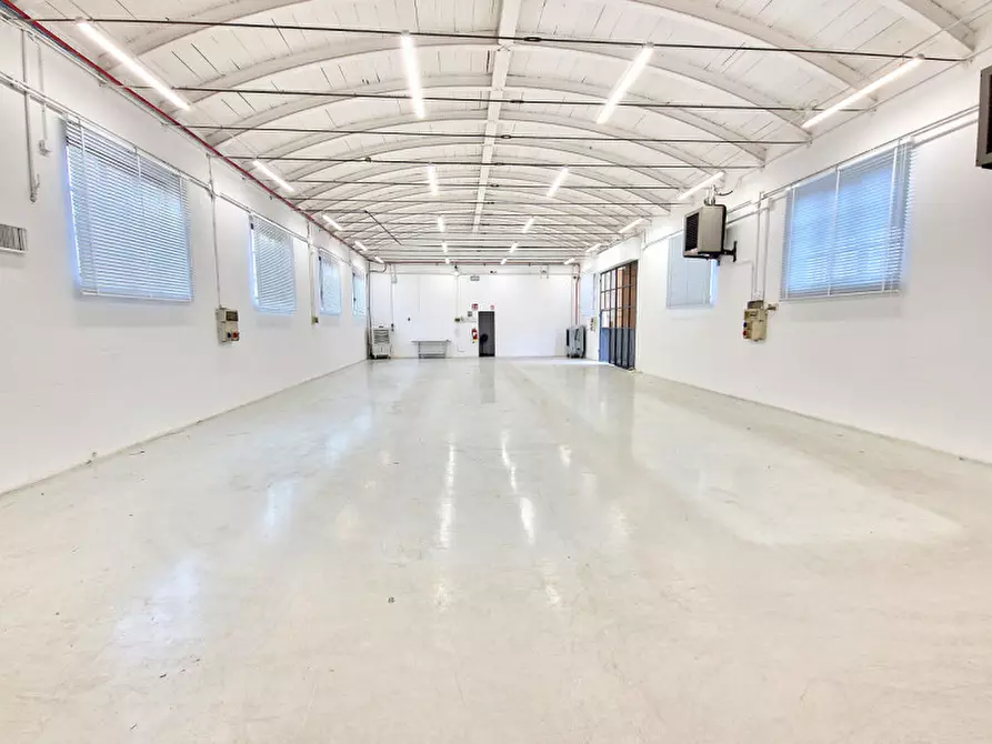 Immagine 5 di Magazzino in affitto  in Via Mavora, 13 a Sant'agata Bolognese