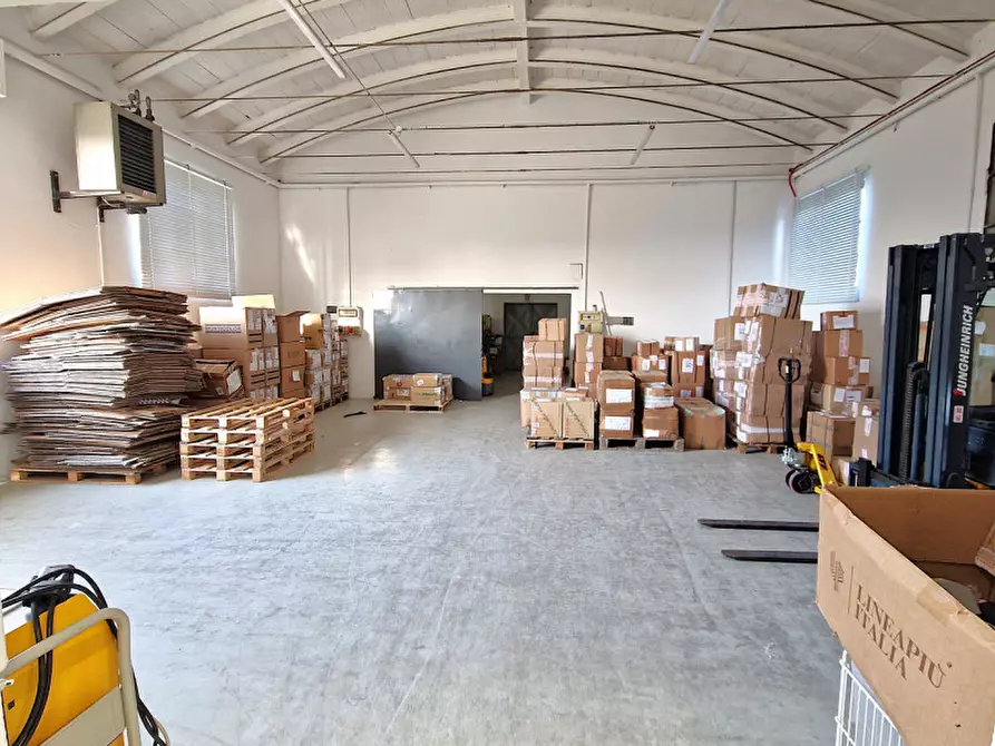 Immagine 6 di Magazzino in affitto  in Via Mavora, 13 a Sant'agata Bolognese
