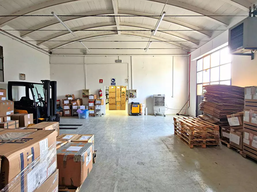 Immagine 8 di Magazzino in affitto  in Via Mavora, 13 a Sant'agata Bolognese