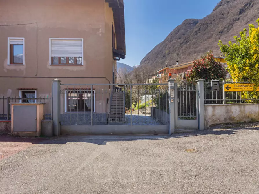 Immagine 27 di Appartamento in vendita  in Via Fratelli Brebbia 5 a Omegna