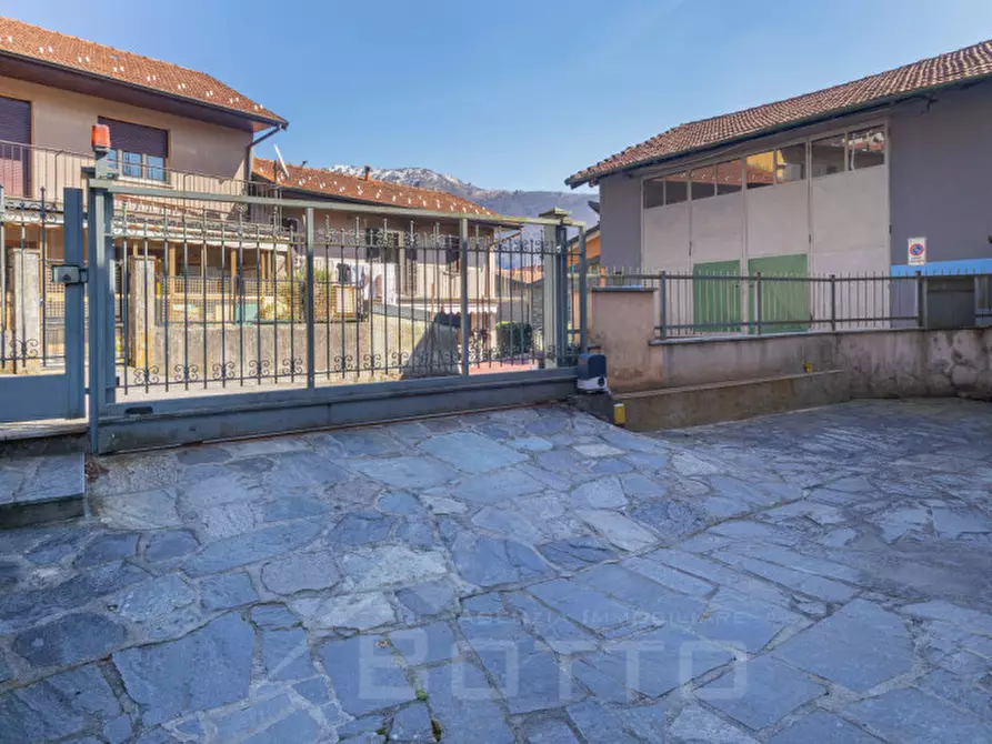 Immagine 30 di Appartamento in vendita  in Via Fratelli Brebbia 5 a Omegna
