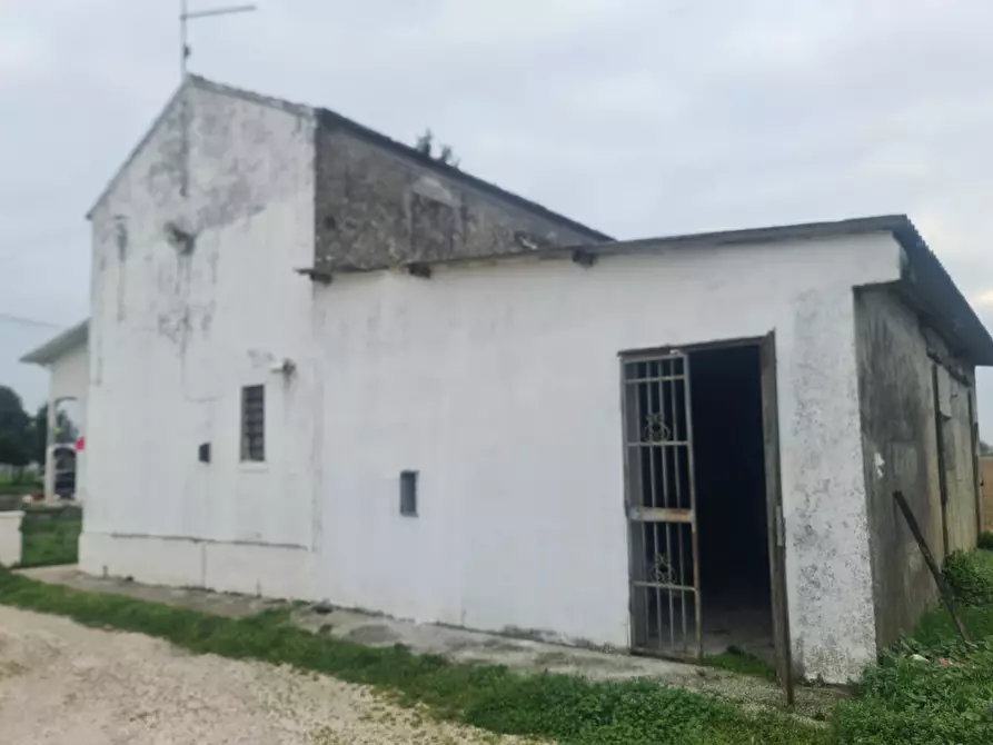 Immagine 27 di Casa indipendente in vendita  in VIA PIOPPA 12 a Migliaro