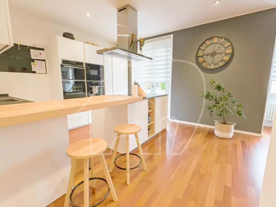 Immagine 6 di Appartamento in vendita  in 4. Novemberstraße - Via IV Novembre a Merano .Meran.