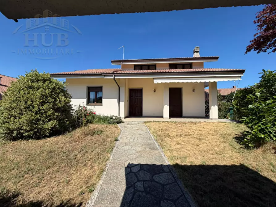 Immagine 1 di Villa in vendita  in via  bisalta a Bernezzo