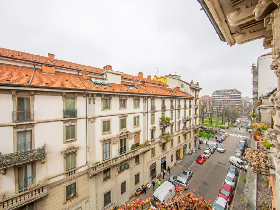 Immagine 11 di Appartamento in vendita  in Via Giulio Uberti 5 a Milano