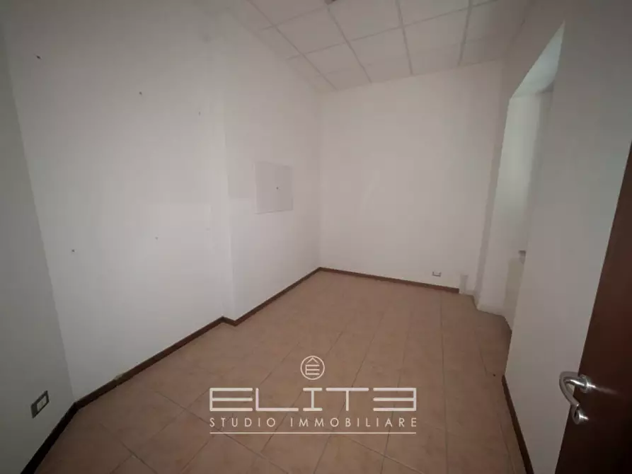 Immagine 3 di Laboratorio in vendita  in Piazza del Plebiscito a Ancona