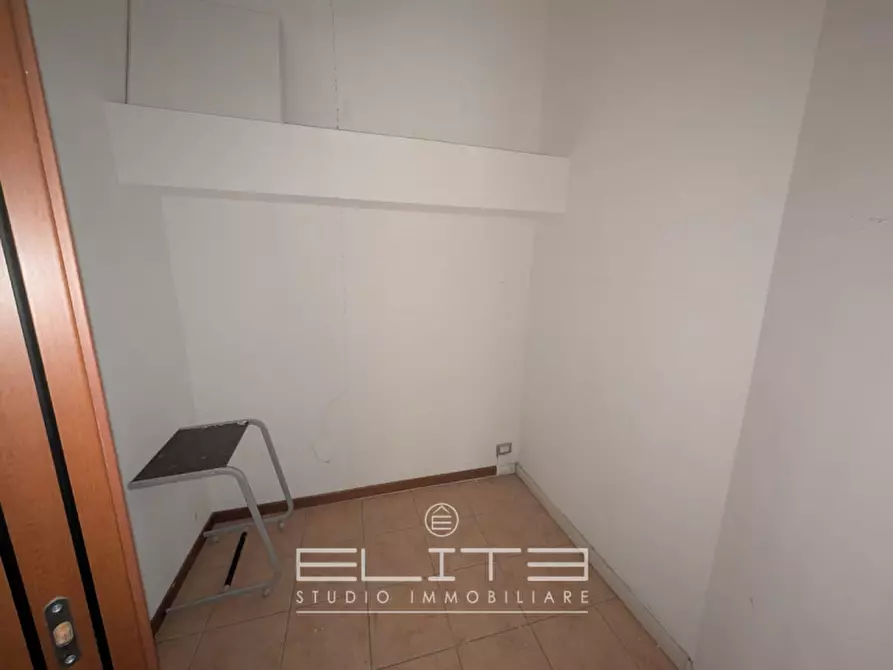 Immagine 5 di Laboratorio in vendita  in Piazza del Plebiscito a Ancona