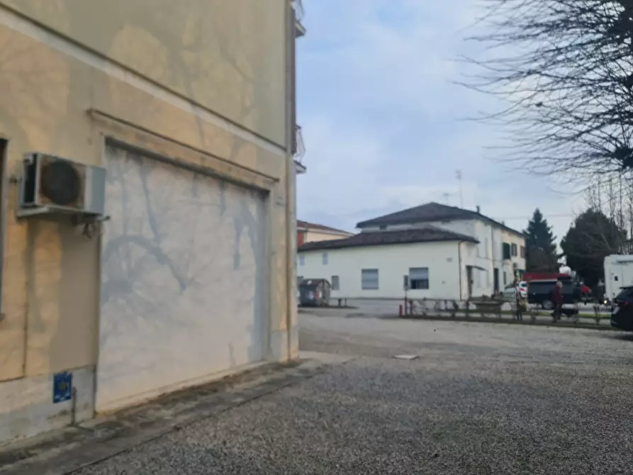 Immagine 6 di Ufficio in vendita  in VIA CHIESA 272 a Ferrara