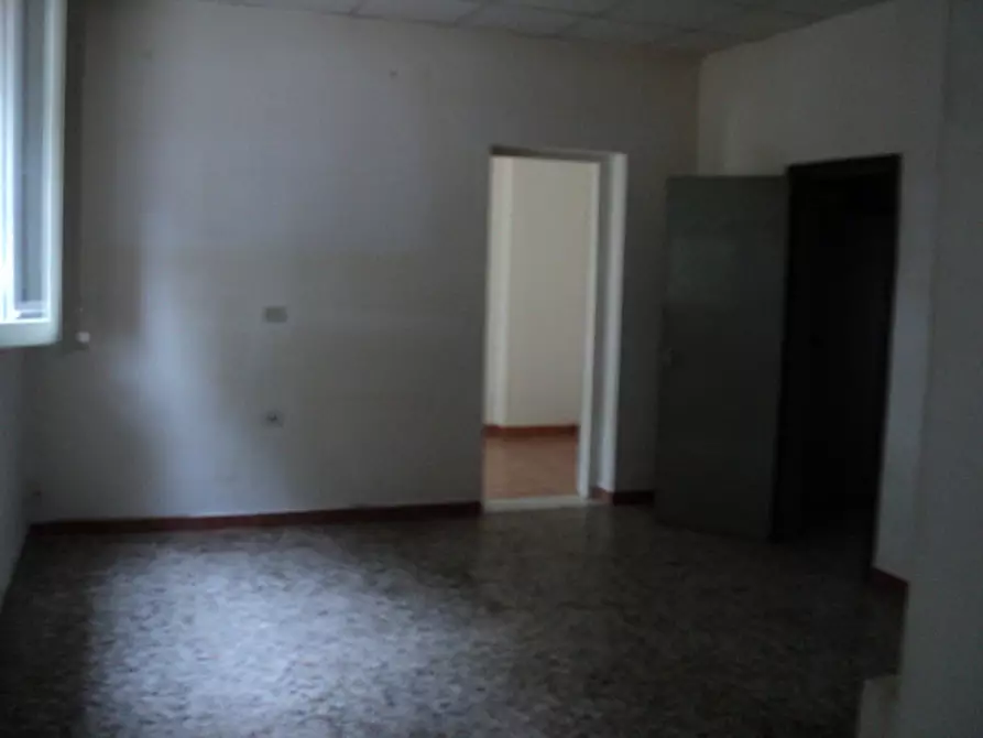Immagine 13 di Ufficio in vendita  in VIA CHIESA 272 a Ferrara