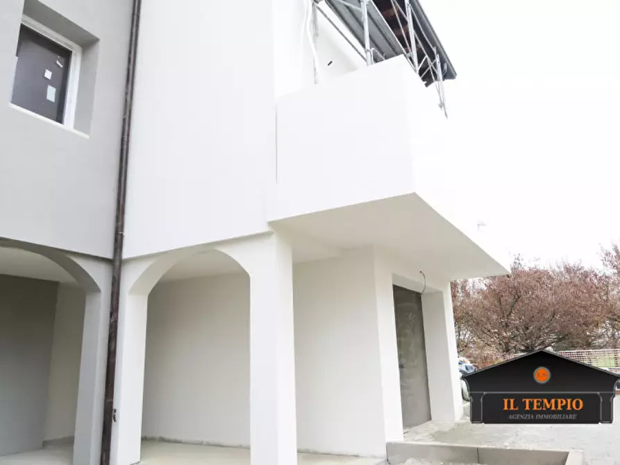 Immagine 2 di Villetta a schiera in vendita  in Via Papa Luciani a Bolzano Vicentino