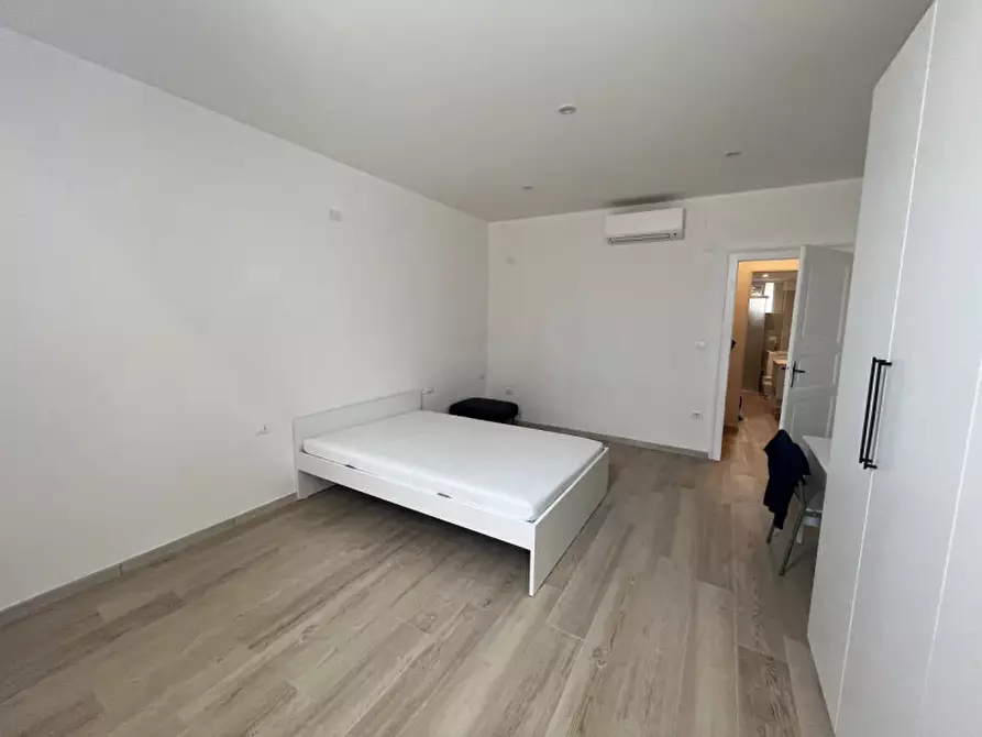 Immagine 7 di Appartamento in vendita  in VIA  MASSENZIO MASIA a Bologna