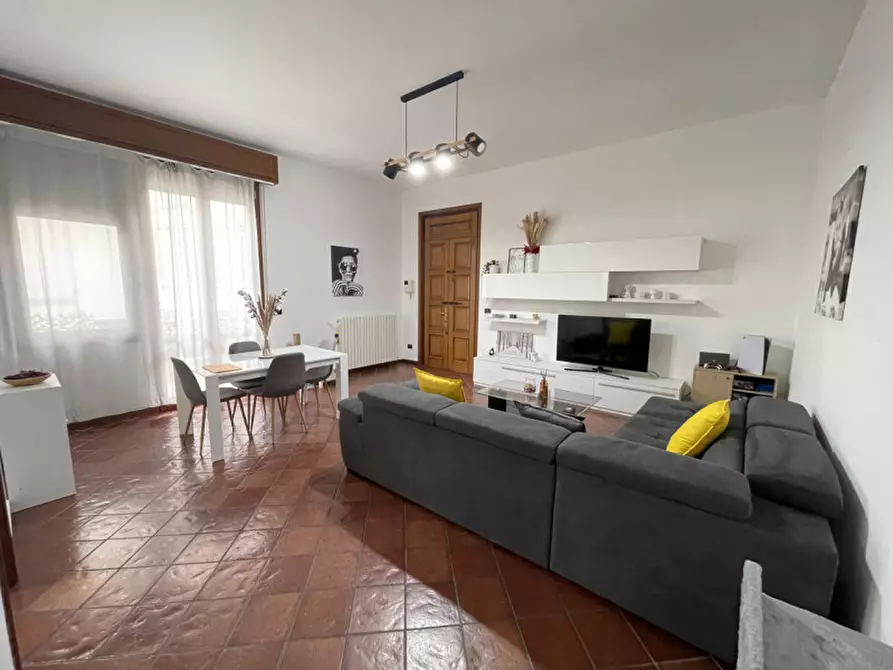 Immagine 1 di Appartamento in vendita  a Suzzara