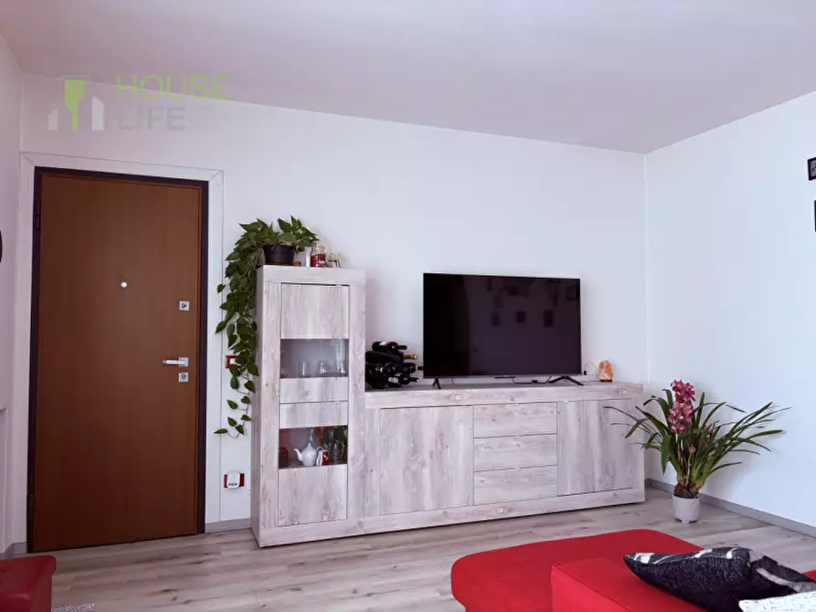 Immagine 4 di Appartamento in vendita  in Via Roma a Torrebelvicino