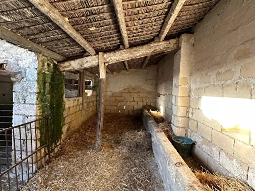 Immagine 12 di Rustico / casale in vendita  in contrada piana a Noto