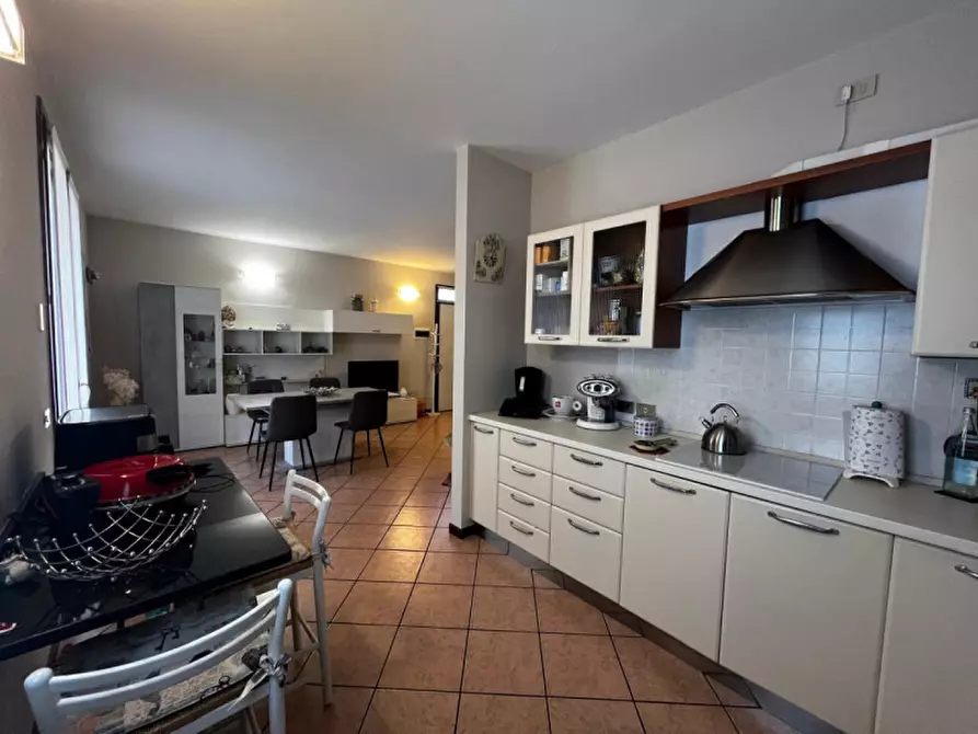 Immagine 1 di Appartamento in vendita  in Via Sabbioneta a Brescia