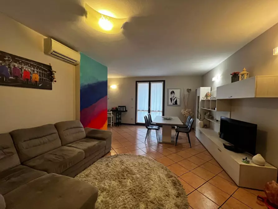 Immagine 4 di Appartamento in vendita  in Via Sabbioneta a Brescia