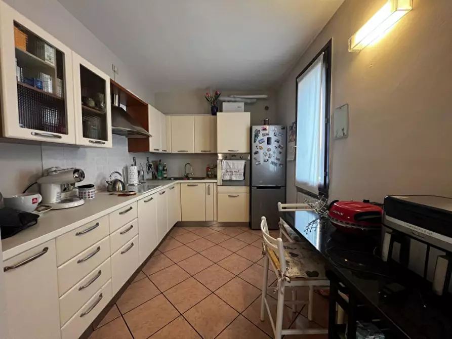 Immagine 10 di Appartamento in vendita  in Via Sabbioneta a Brescia