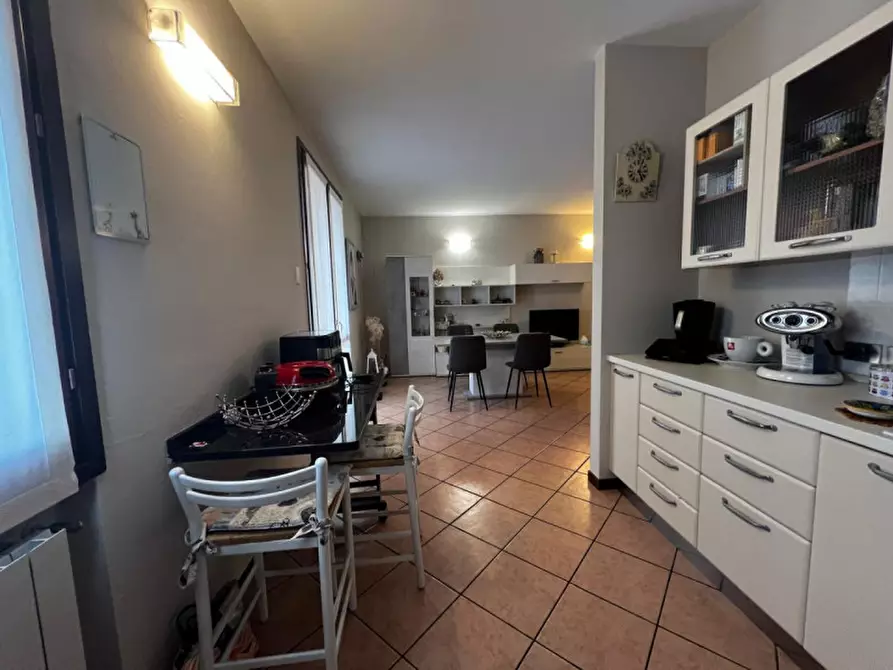 Immagine 11 di Appartamento in vendita  in Via Sabbioneta a Brescia