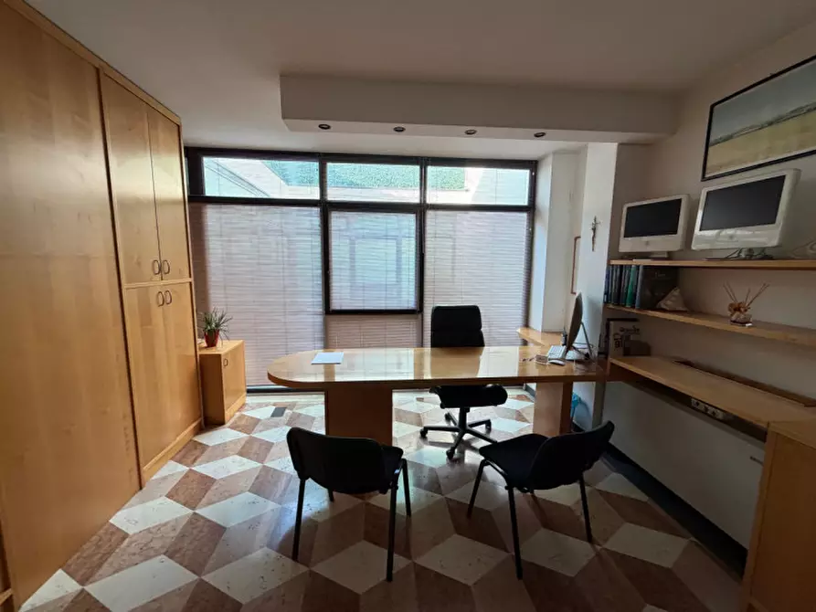 Immagine 2 di Ufficio in affitto  in Piazzale Teggia a Sassuolo