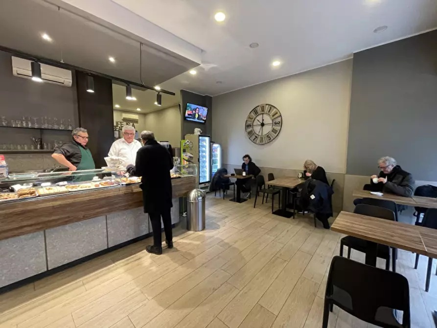 Immagine 5 di Negozio in vendita  in Bastioni di Porta Nuova 15 a Milano