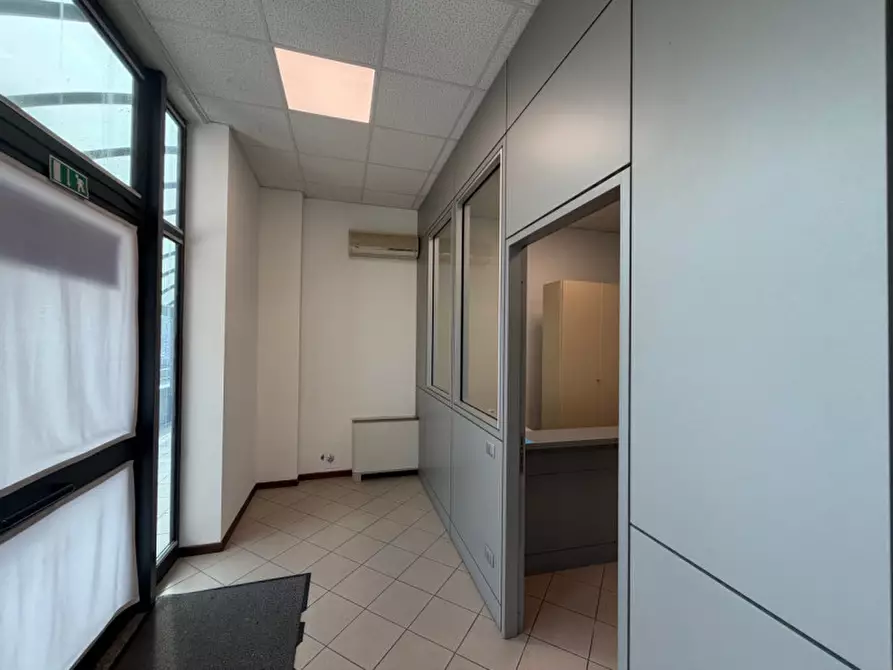 Immagine 1 di Ufficio in affitto  in Via Regina Pacis a Sassuolo