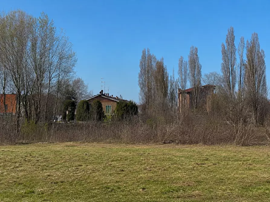 Immagine 2 di Terreno in vendita  in via benedetta a Parma