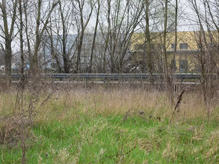 Immagine 5 di Terreno in vendita  in via benedetta a Parma