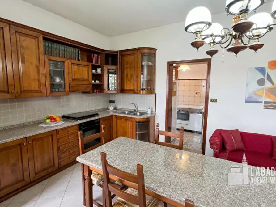 Immagine 10 di Casa bifamiliare in vendita  in Piazza Guglielmo Marconi 236 a Bagnolo Di Po