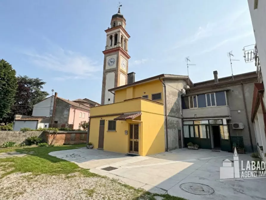 Immagine 14 di Casa bifamiliare in vendita  in Piazza Guglielmo Marconi 236 a Bagnolo Di Po