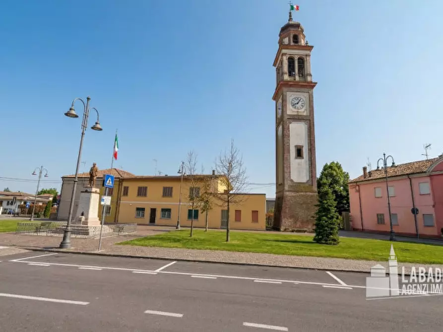 Immagine 15 di Casa bifamiliare in vendita  in Piazza Guglielmo Marconi 236 a Bagnolo Di Po