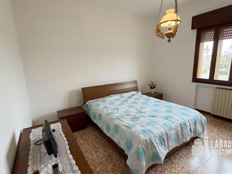 Immagine 27 di Casa bifamiliare in vendita  in Piazza Guglielmo Marconi 236 a Bagnolo Di Po