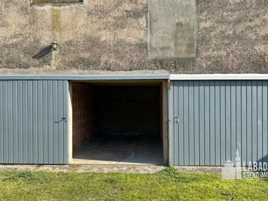 Immagine 32 di Casa bifamiliare in vendita  in Piazza Guglielmo Marconi 236 a Bagnolo Di Po