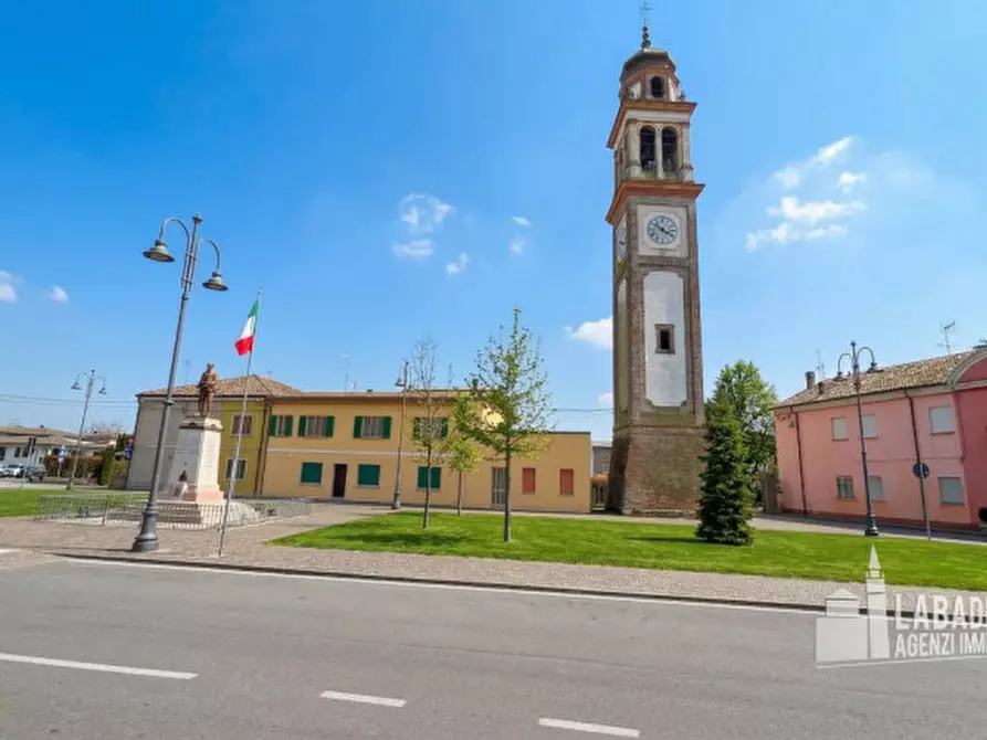 Immagine 33 di Casa bifamiliare in vendita  in Piazza Guglielmo Marconi 236 a Bagnolo Di Po