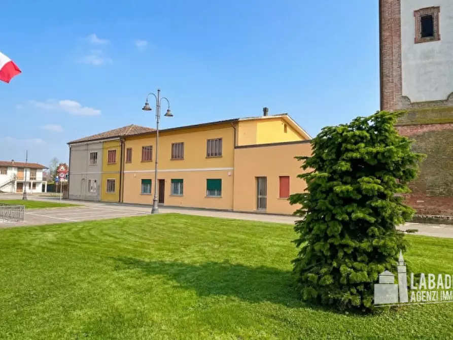 Immagine 36 di Casa bifamiliare in vendita  in Piazza Guglielmo Marconi 236 a Bagnolo Di Po