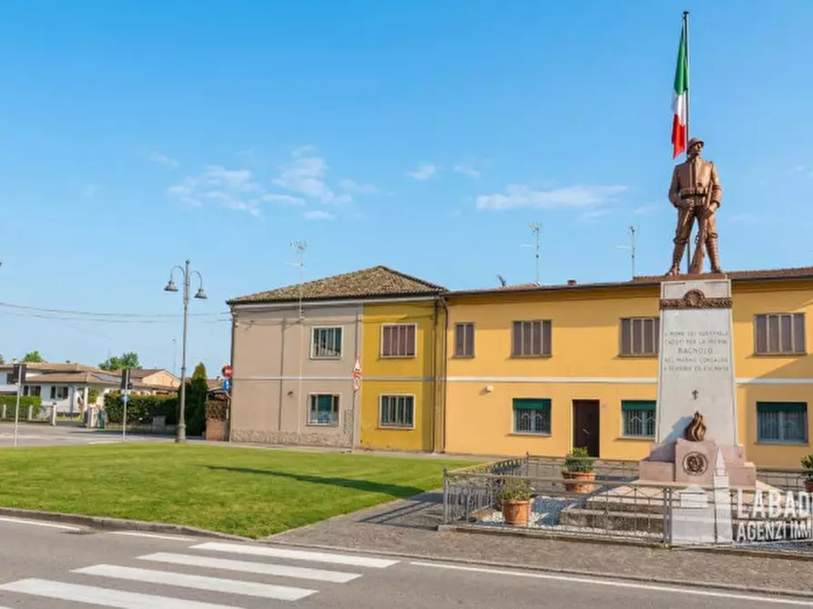Immagine 41 di Casa bifamiliare in vendita  in Piazza Guglielmo Marconi 236 a Bagnolo Di Po