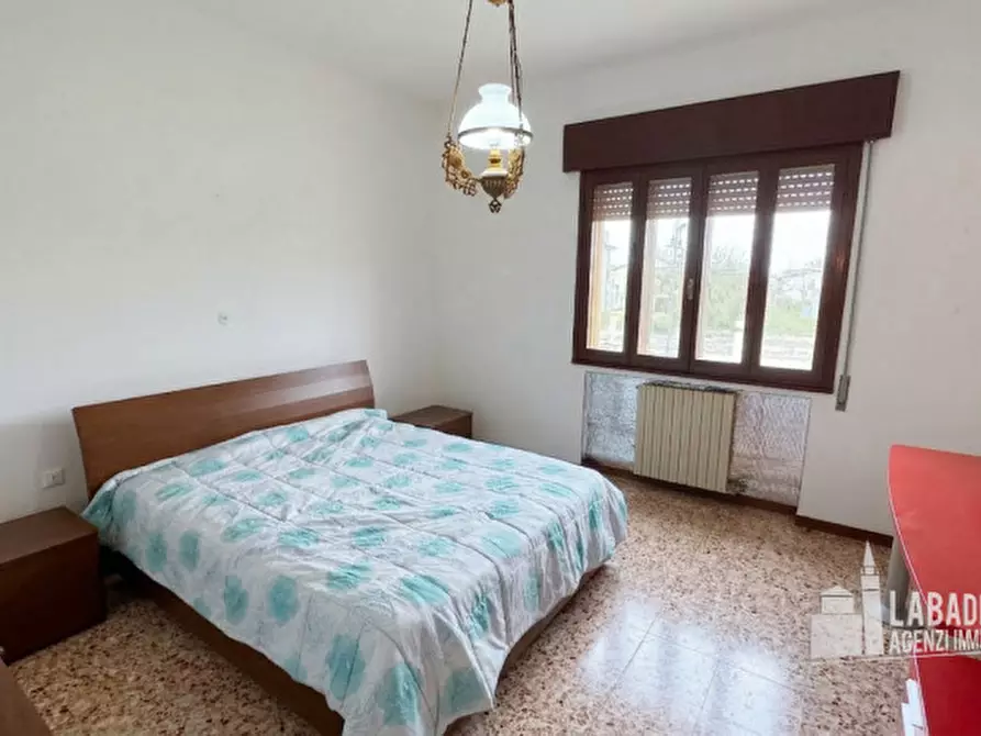 Immagine 42 di Casa bifamiliare in vendita  in Piazza Guglielmo Marconi 236 a Bagnolo Di Po