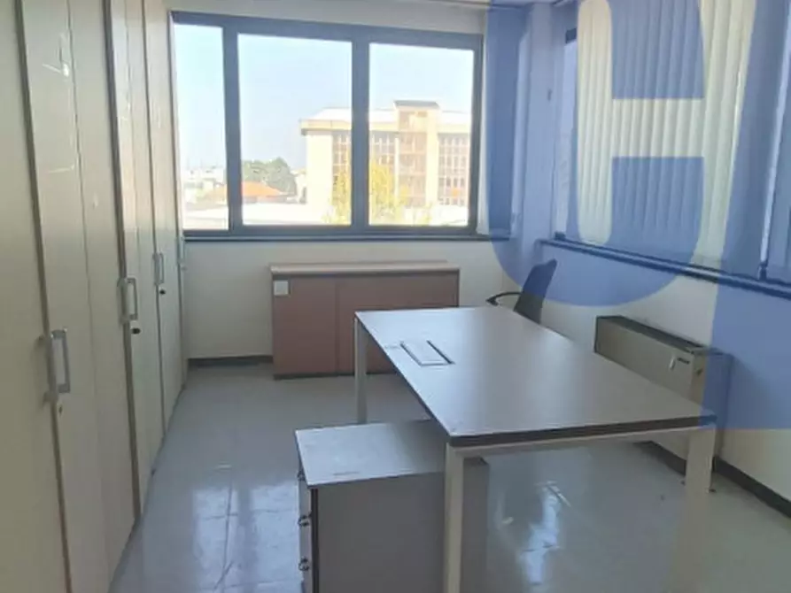 Immagine 13 di Palazzo in vendita  in VIA MASCAGNI P. a Cologno Monzese