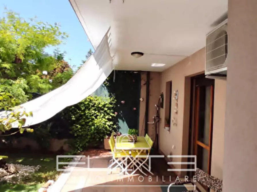 Immagine 1 di Appartamento in vendita  in VIA MIGLIOLI a Ancona