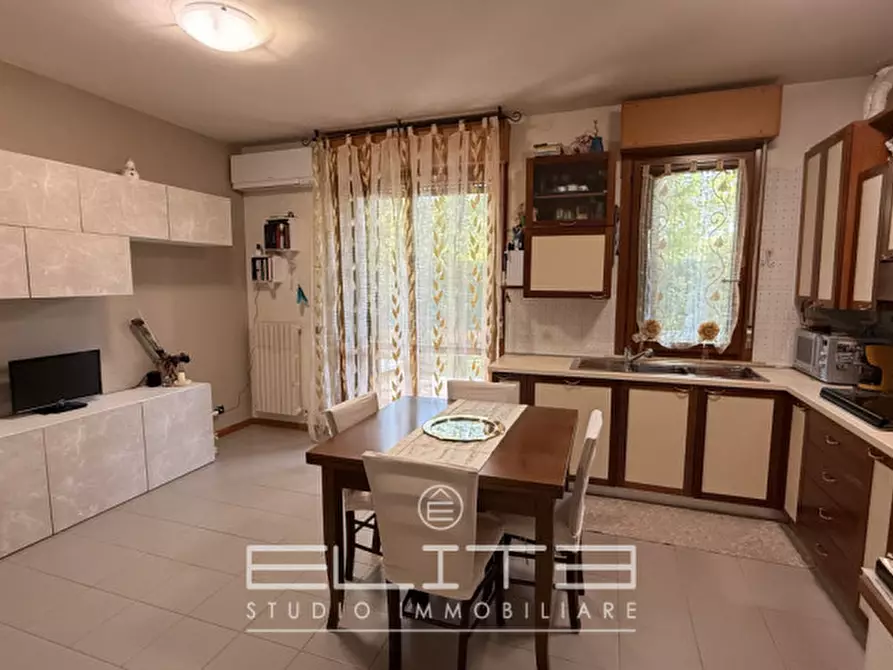 Immagine 6 di Appartamento in vendita  in VIA MIGLIOLI a Ancona