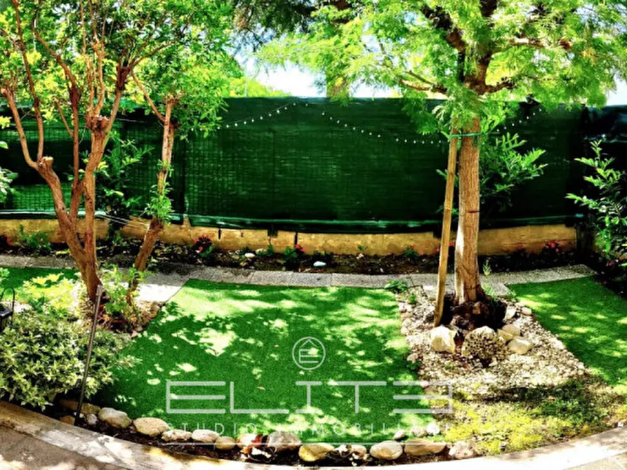 Immagine 6 di Appartamento in vendita  in VIA MIGLIOLI a Ancona